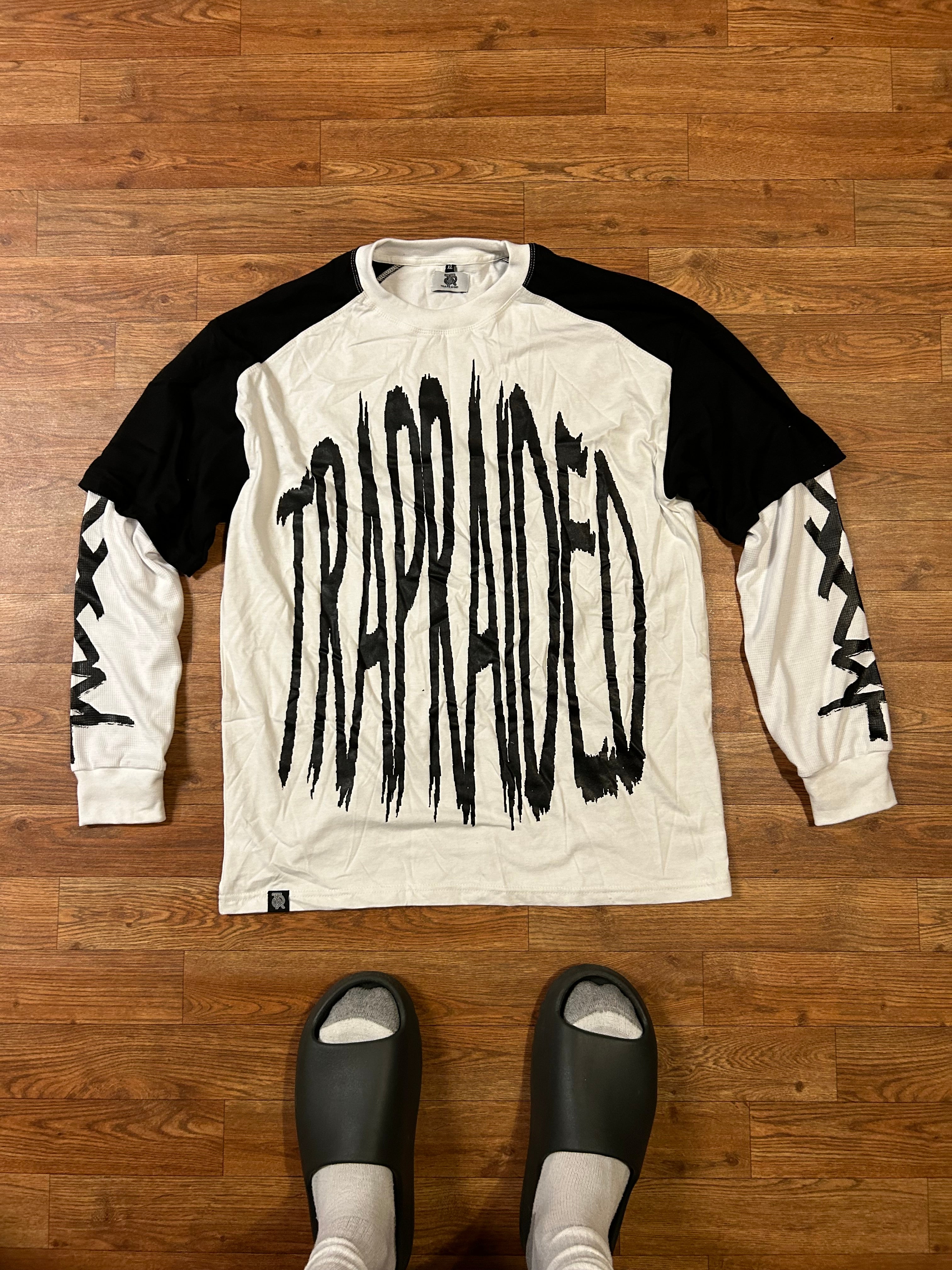Trapraided double layered tee